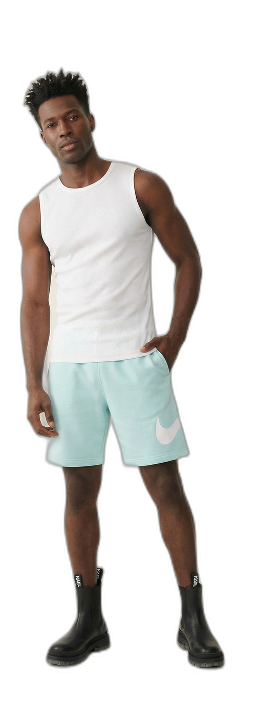 Identity-preserved outfit 3