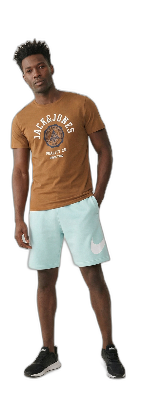 Identity-preserved outfit 5